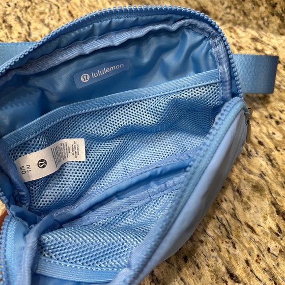 Lululemon Blue Belt Bag - Picture 5 of 6